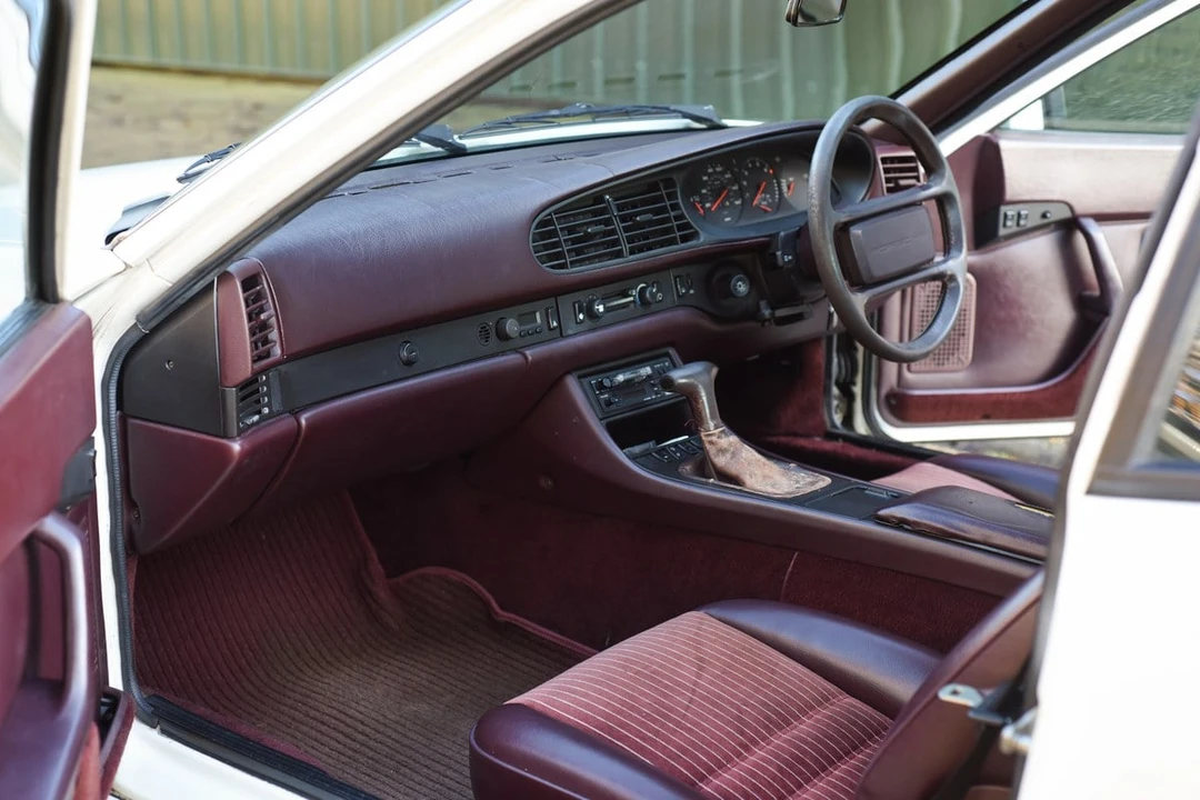 1986 Porsche 944 - Image 4 of 30