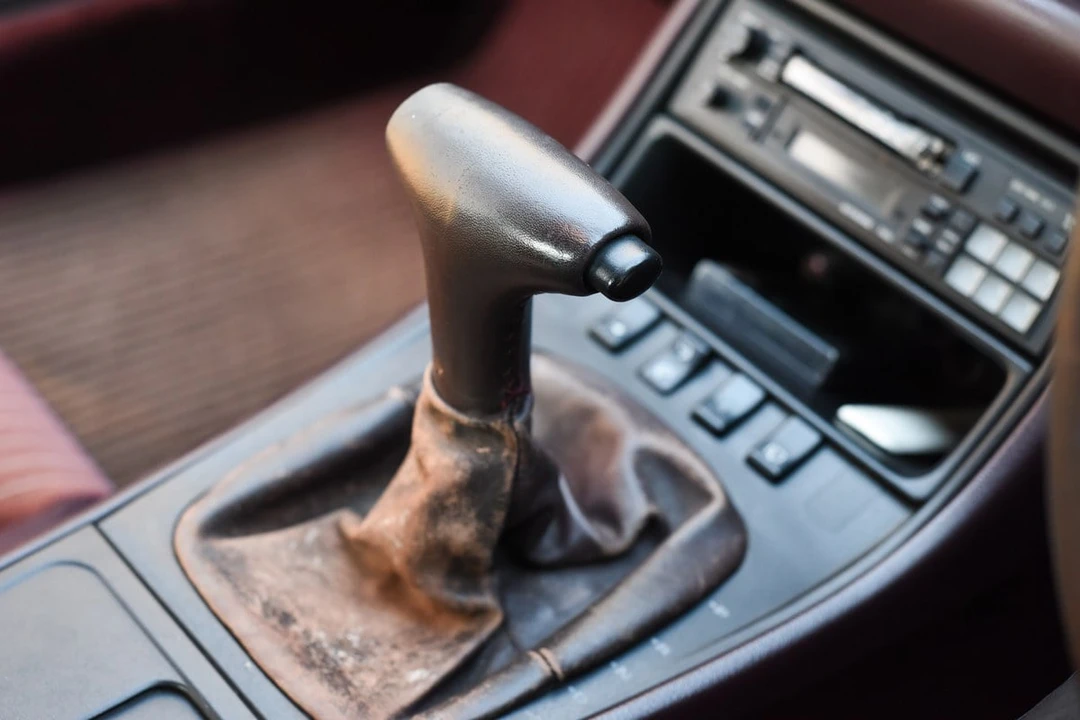 1986 Porsche 944 - Image 17 of 30