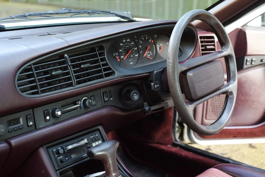 1986 Porsche 944 - Image 23 of 30