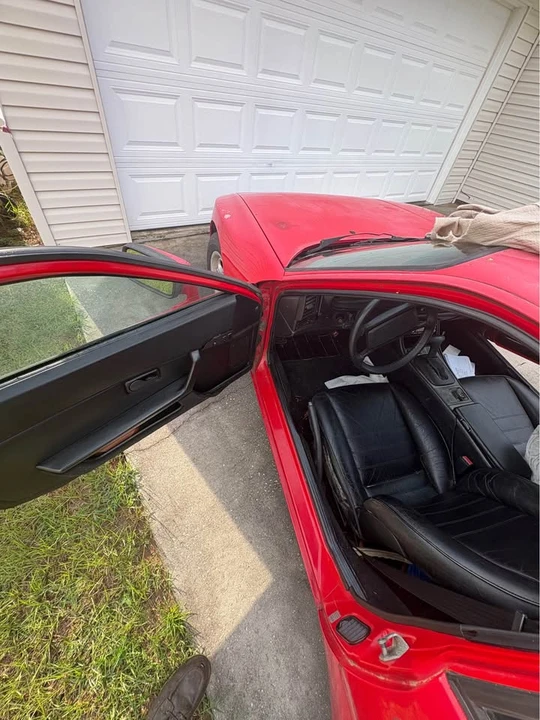 1986 Porsche 944 - Image 10 of 13