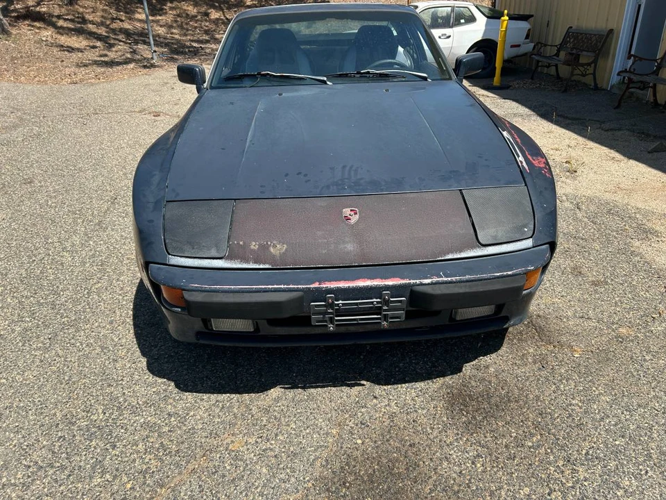 1986 Porsche 944 - Image 5 of 14