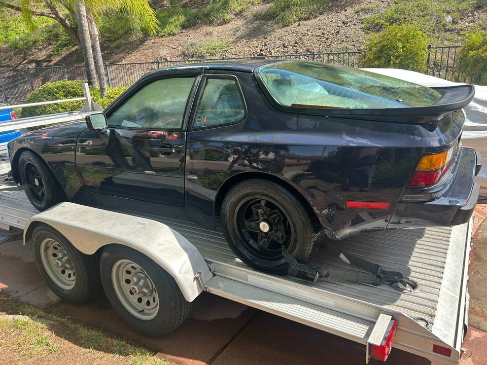 1986 Porsche 944 - Image 4 of 14