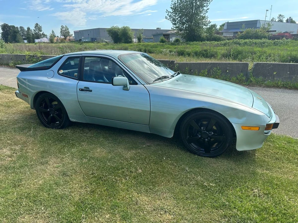 1986 Porsche 944 - Image 4 of 18