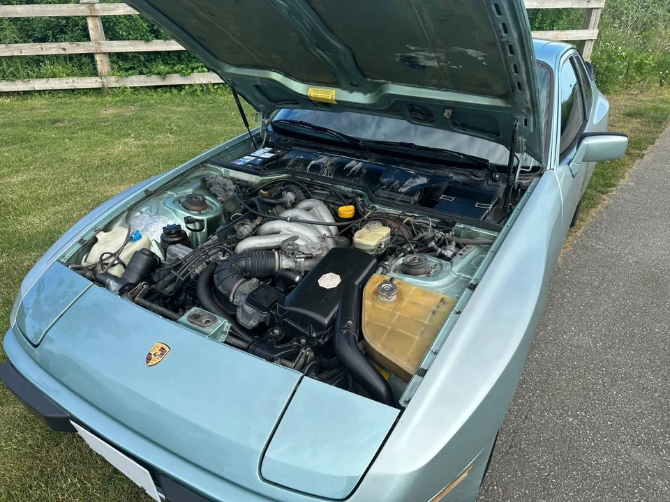 1986 Porsche 944 - Image 16 of 18