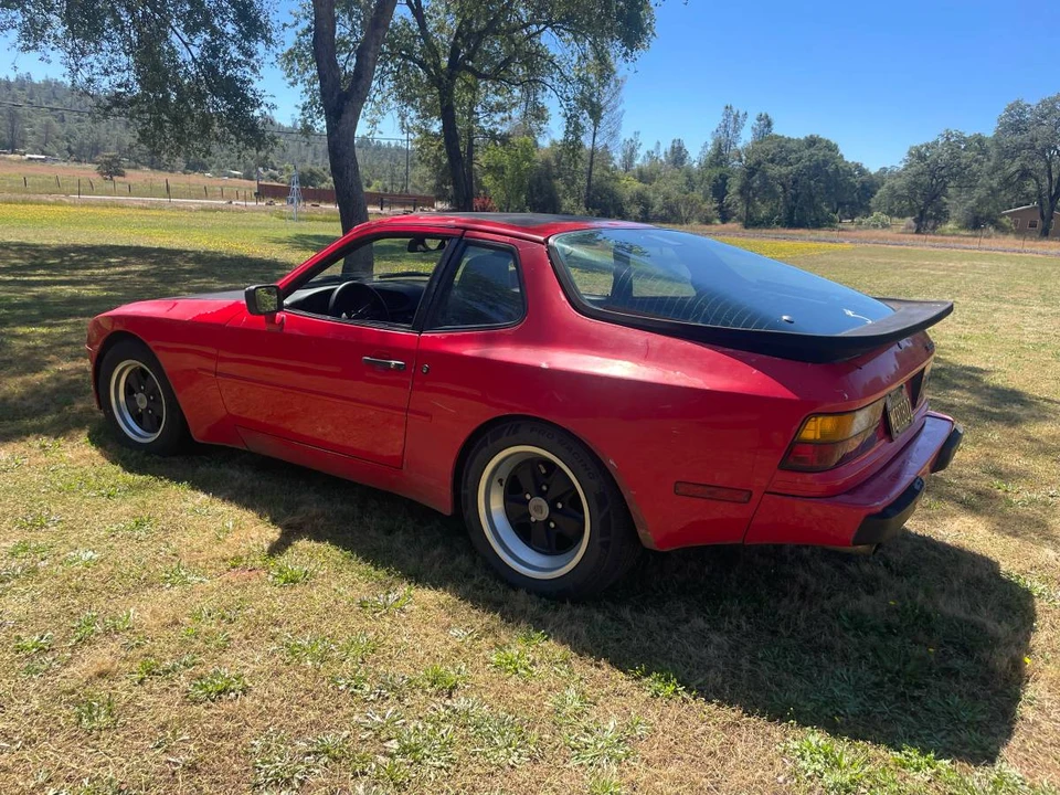 1986 Porsche 944 - Image 7 of 7