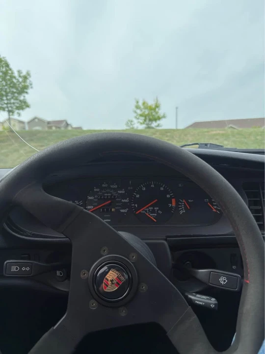 1986 Porsche 944 - Image 9 of 14