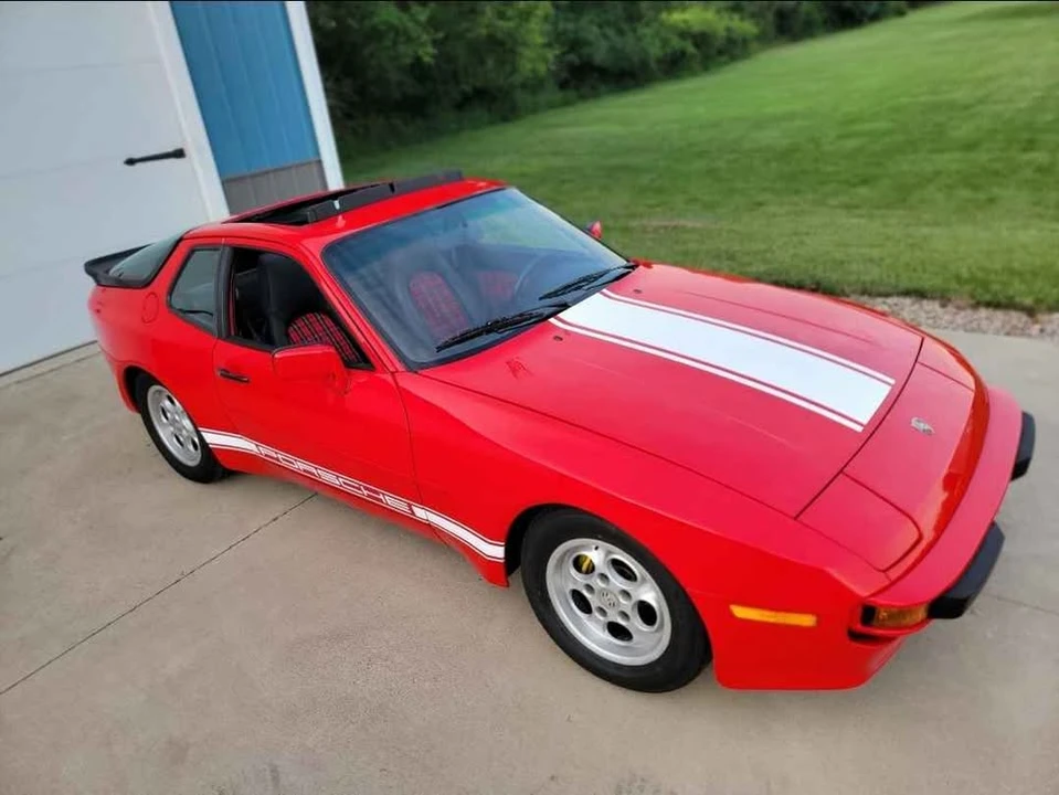 1986 Porsche 944 - Image 3 of 8