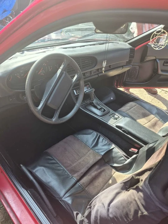 1986 Porsche 944 - Image 5 of 5