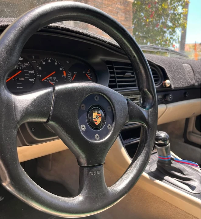 1986 Porsche 944 - Image 14 of 20