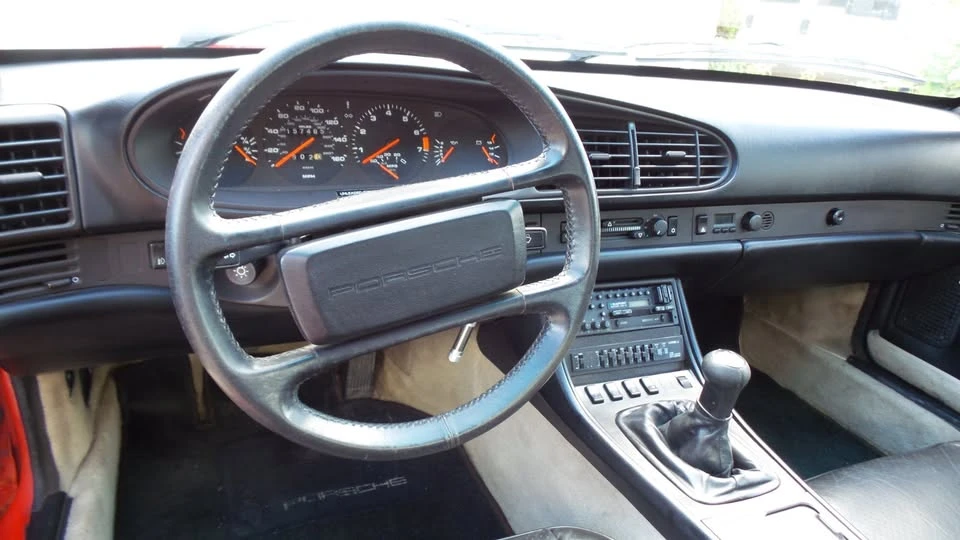 1986 Porsche 944 - Image 9 of 17