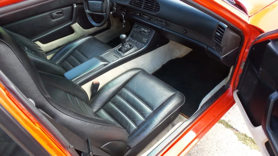 1986 Porsche 944 - Image 8 of 17