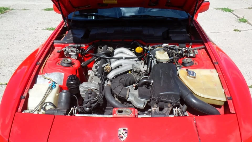 1986 Porsche 944 - Image 10 of 17