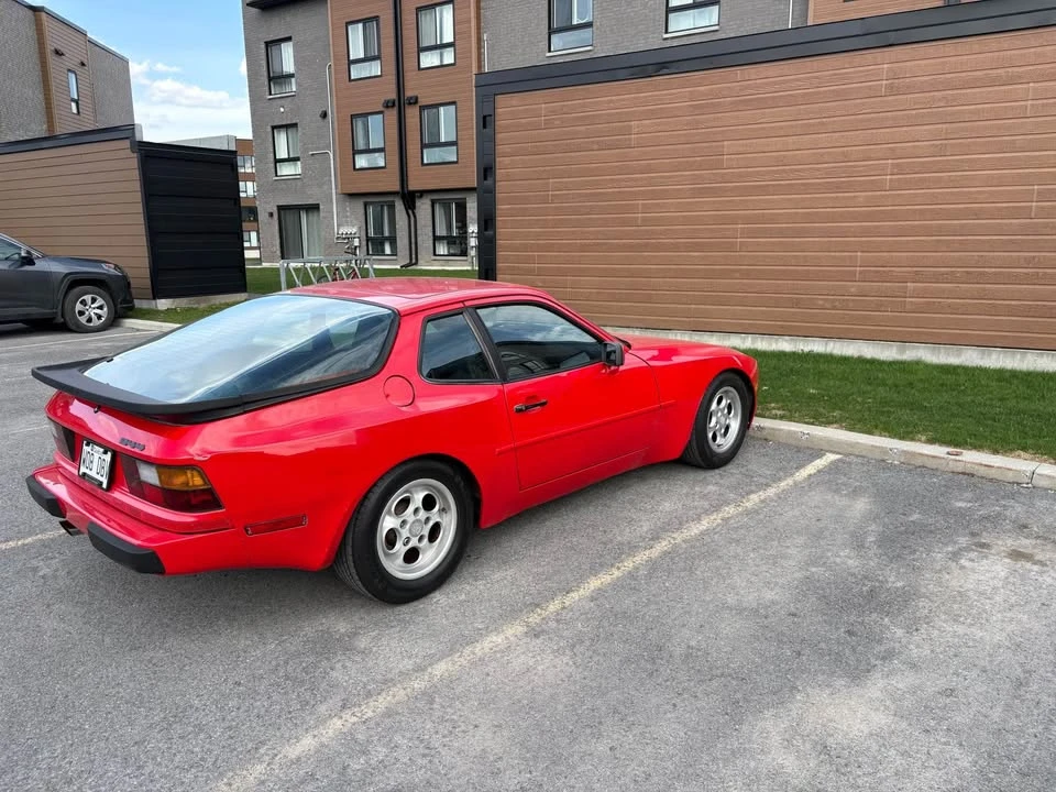 1986 Porsche 944 - Image 2 of 8