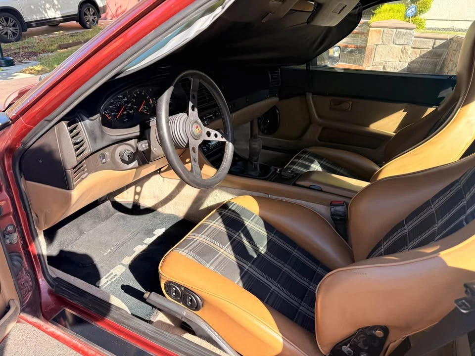 1986 Porsche 944 - Image 3 of 7
