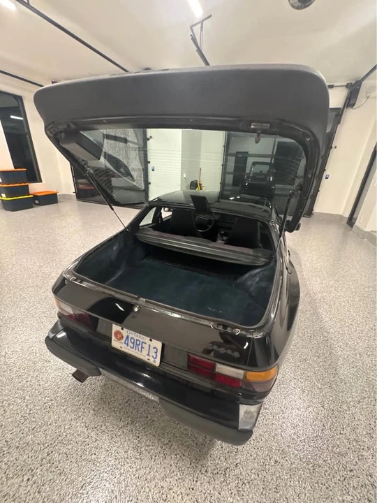 1986 Porsche 944 - Image 13 of 20