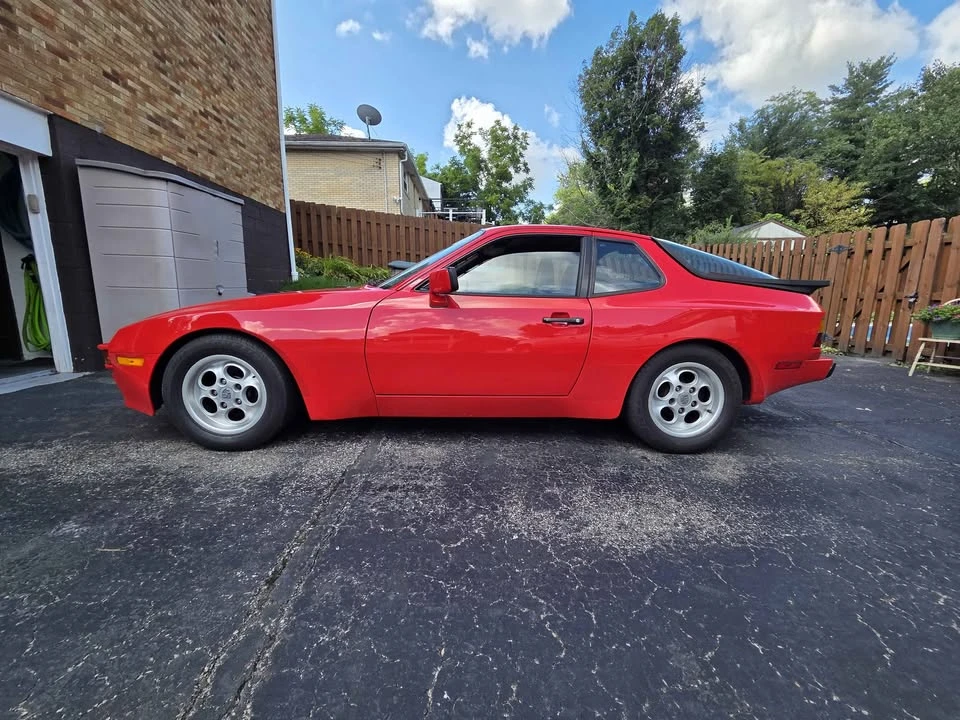 1986 Porsche 944 - Image 2 of 13