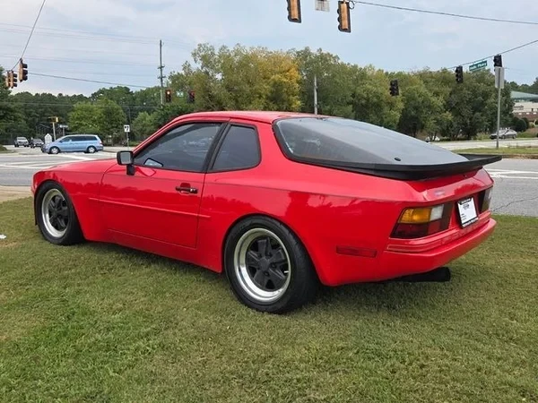 1986 Porsche 944 - Image 3 of 10