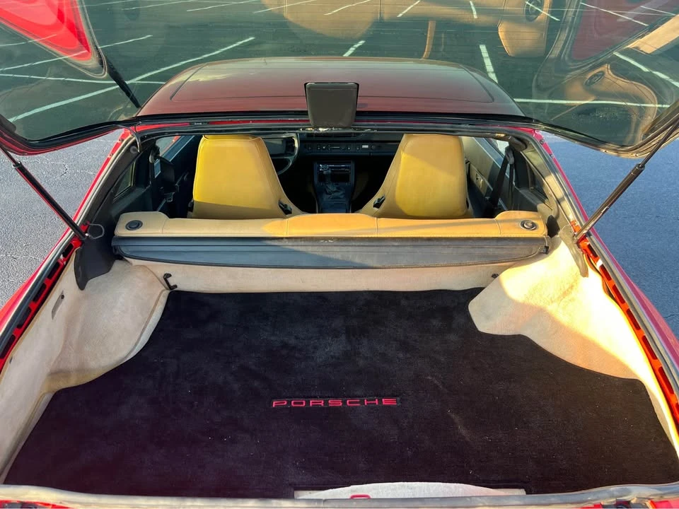 1986 Porsche 944 - Image 8 of 19
