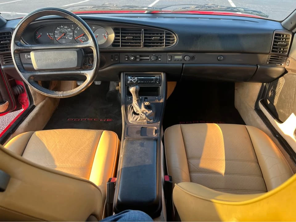 1986 Porsche 944 - Image 11 of 19