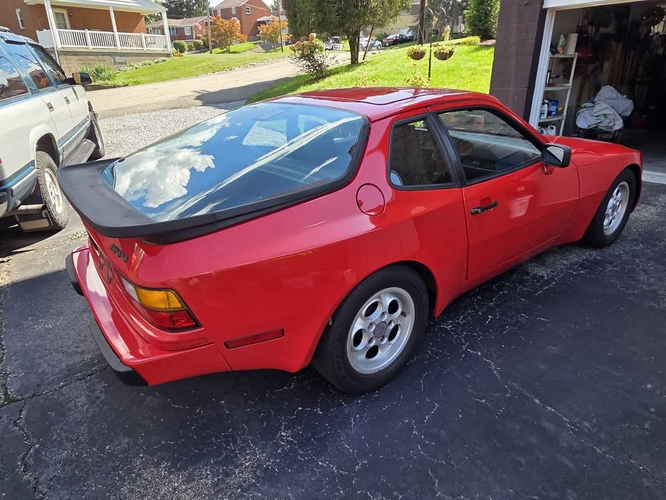 1986 Porsche 944 - Image 4 of 13