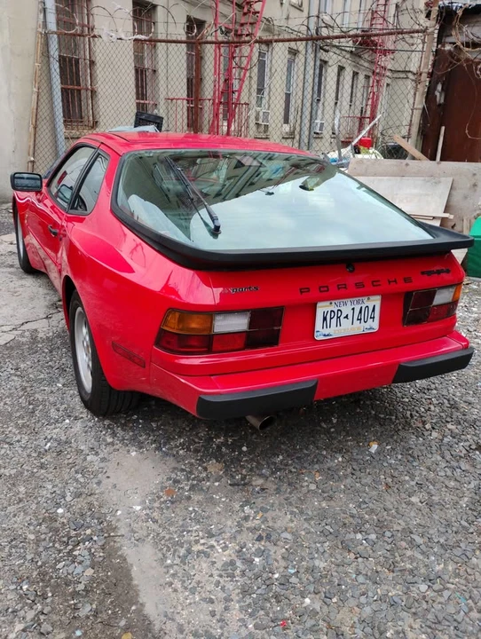 1986 Porsche 944 - Image 4 of 6
