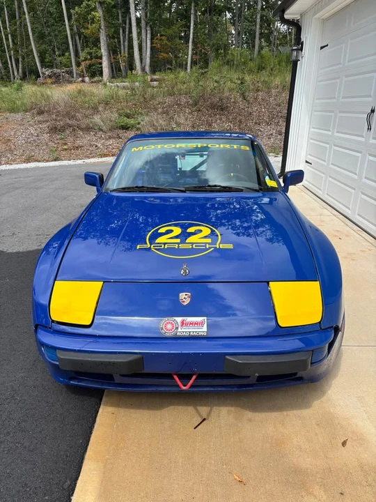 1986 Porsche 944 - Image 2 of 15
