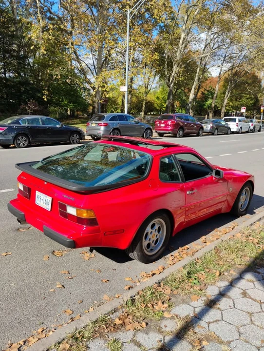 1986 Porsche 944 - Image 3 of 6