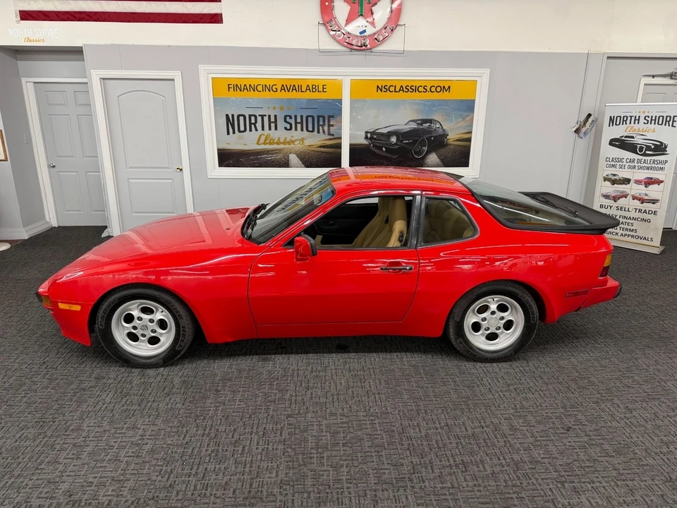 1986 Porsche 944 - Image 4 of 31