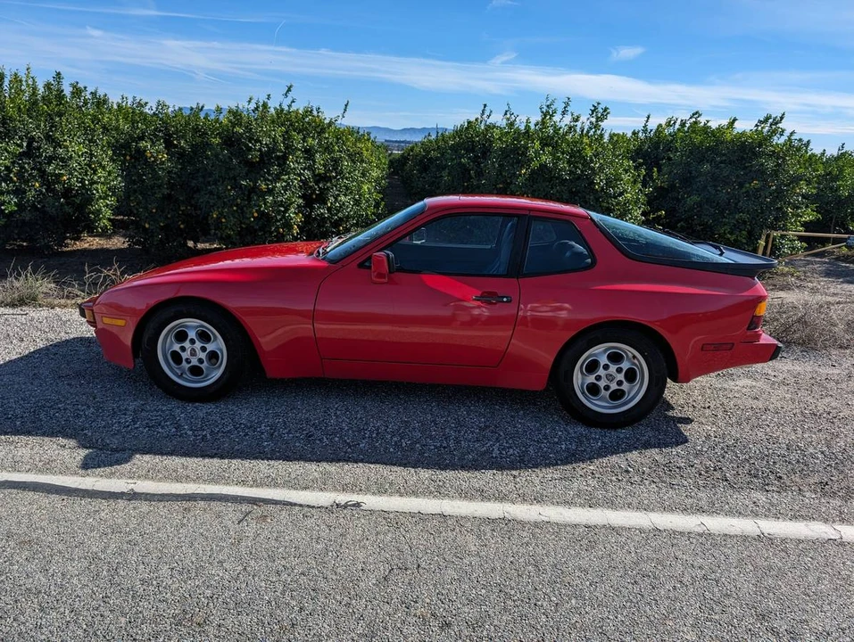 1986 Porsche 944 - Image 3 of 24