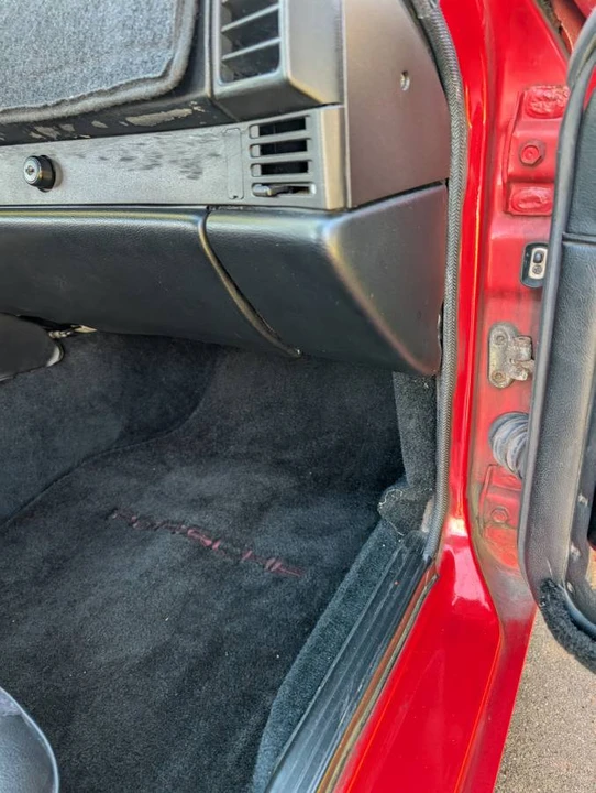 1986 Porsche 944 - Image 11 of 24
