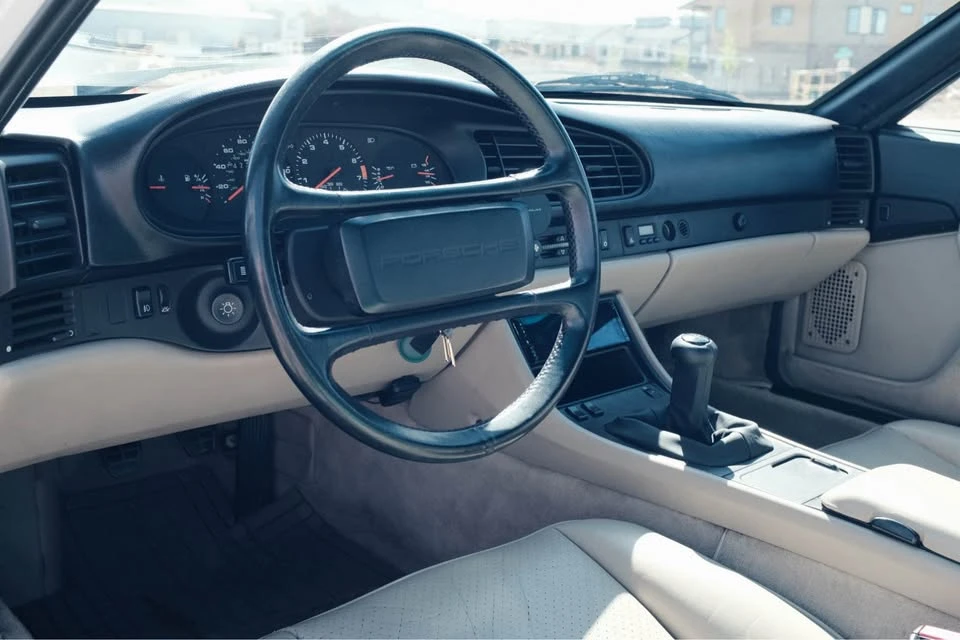 1986 Porsche 944 - Image 9 of 11