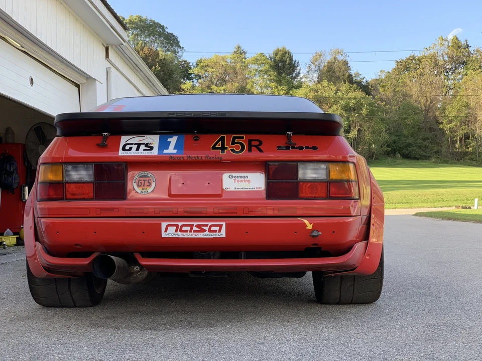 1986 Porsche 944 - Image 27 of 31