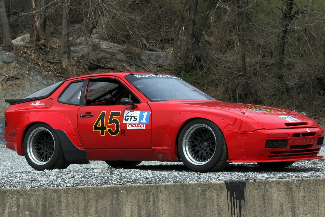 1986 Porsche 944 - Image 16 of 31