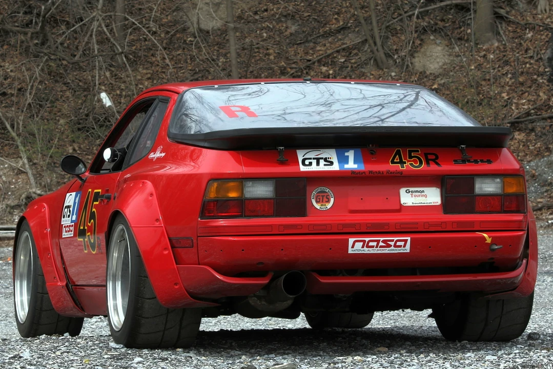 1986 Porsche 944 - Image 12 of 31