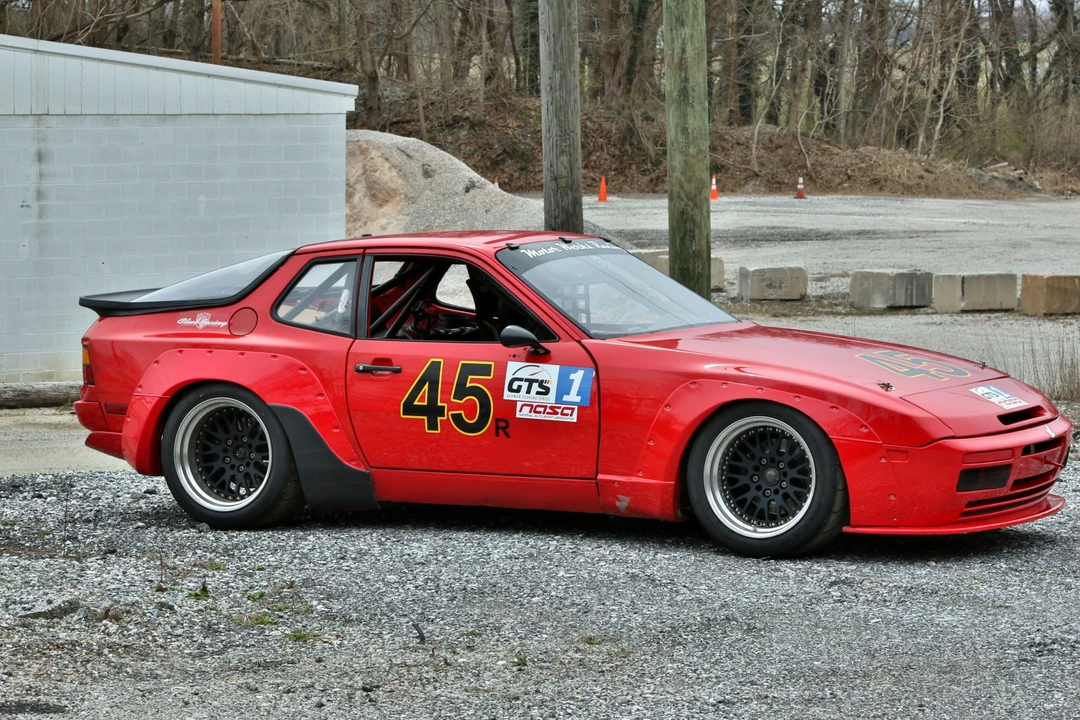 1986 Porsche 944 - Image 2 of 31