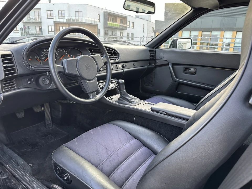 1986 Porsche 944 Turbo - Image 18 of 30