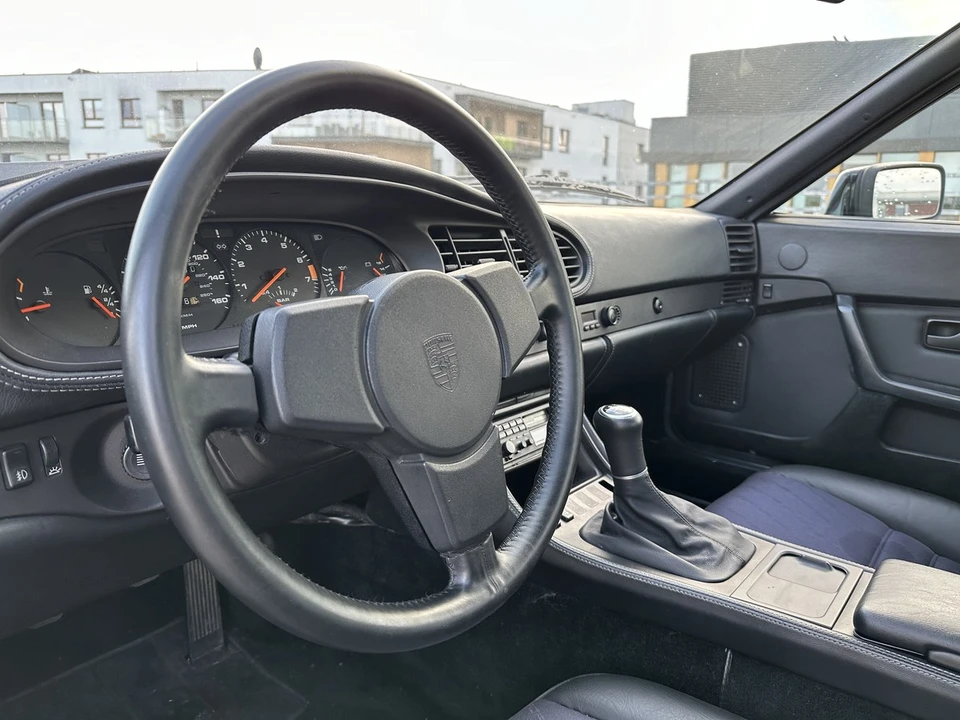 1986 Porsche 944 Turbo - Image 19 of 30
