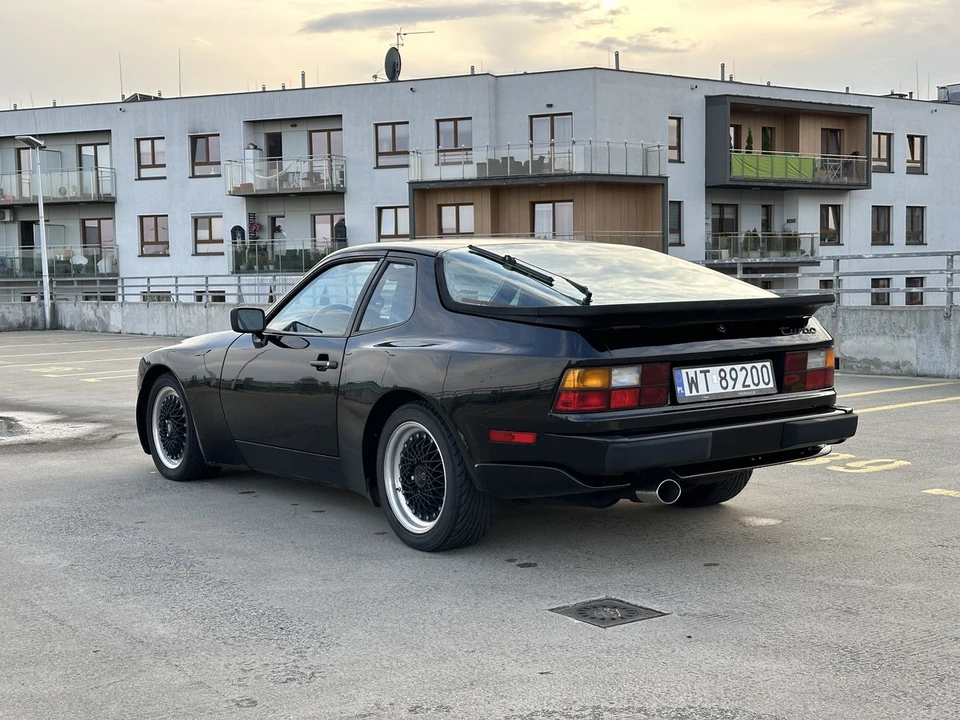 1986 Porsche 944 Turbo - Image 5 of 30