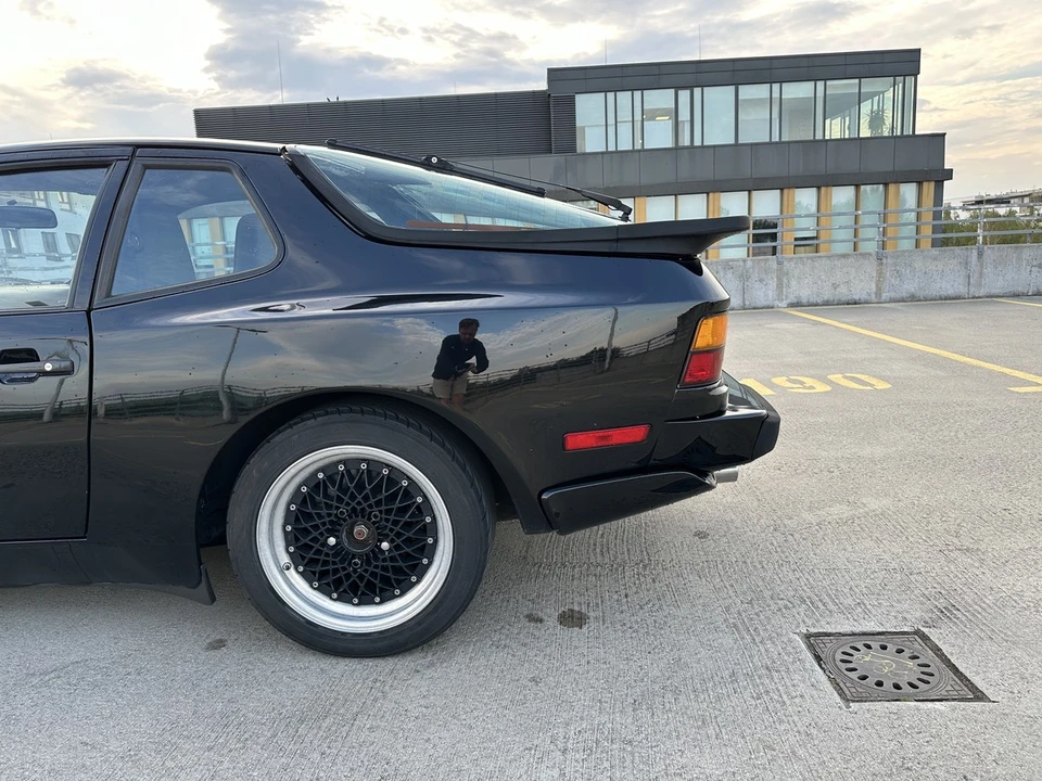1986 Porsche 944 Turbo - Image 15 of 30