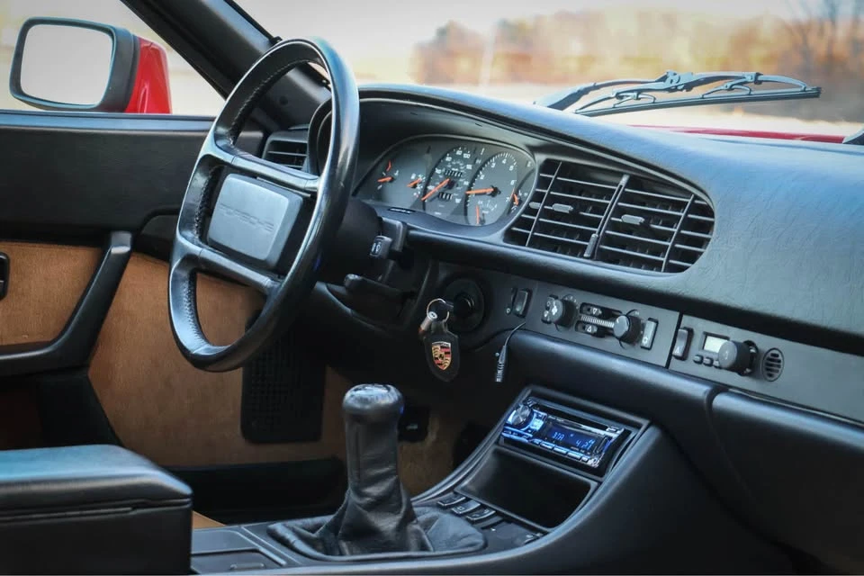 1986 Porsche 944 Turbo - Image 8 of 11