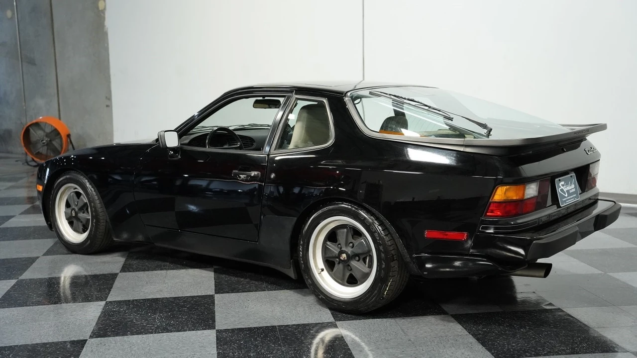 1986 Porsche 944 Turbo - Image 8 of 12