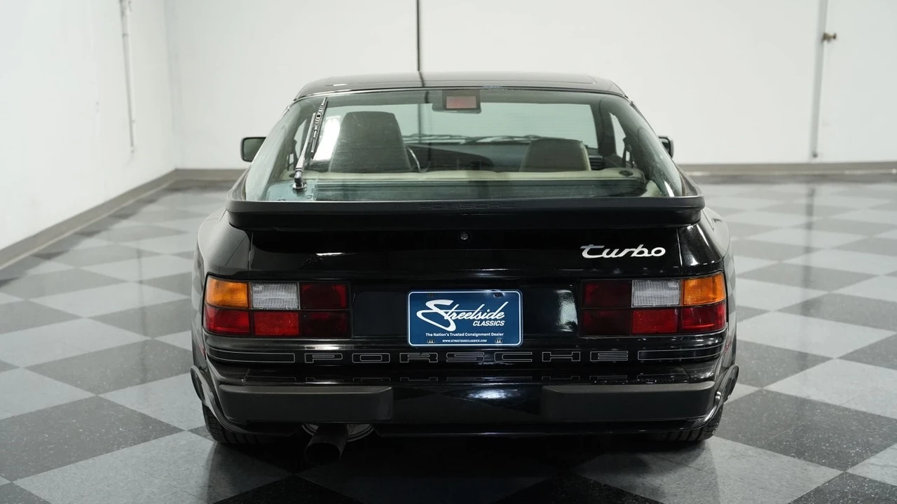 1986 Porsche 944 Turbo - Image 10 of 12
