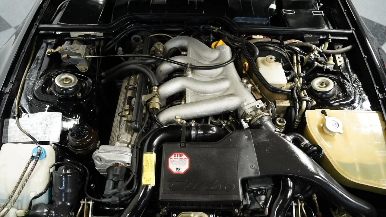 1986 Porsche 944 Turbo - Image 4 of 12