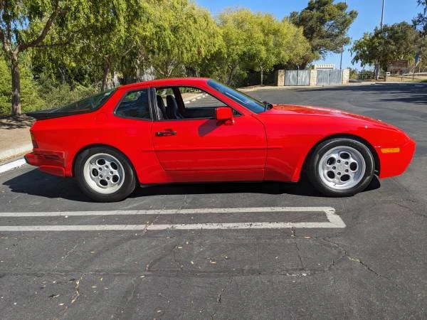 1986 Porsche 944 Turbo - Image 4 of 15