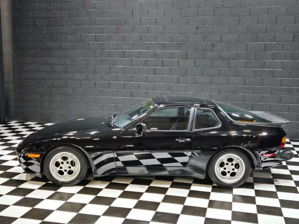 1986 Porsche 944 Turbo - Image 2 of 12