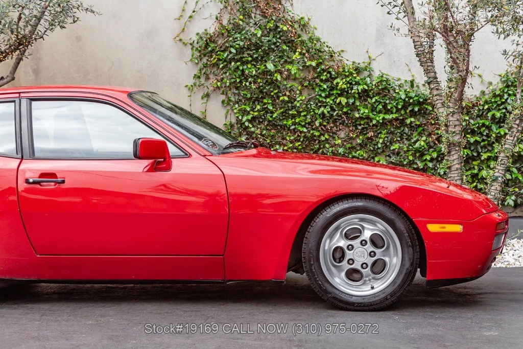 1986 Porsche 944 Turbo - Image 11 of 12