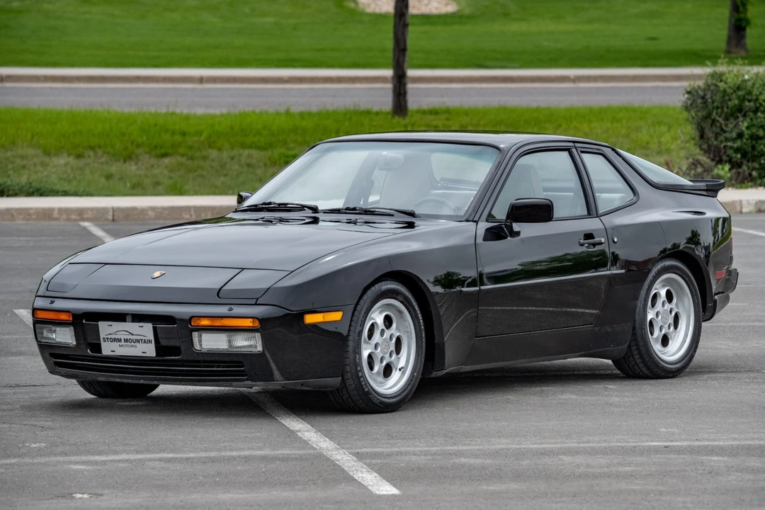 1986 Porsche 944 Turbo - Image 1 of 31
