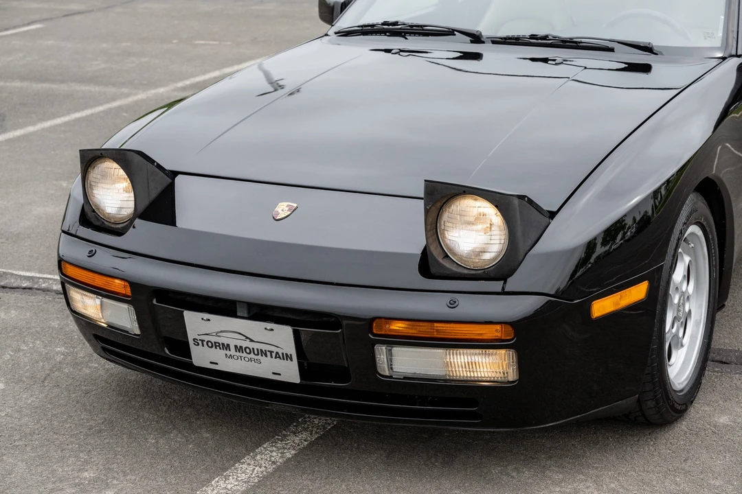 1986 Porsche 944 Turbo - Image 23 of 31