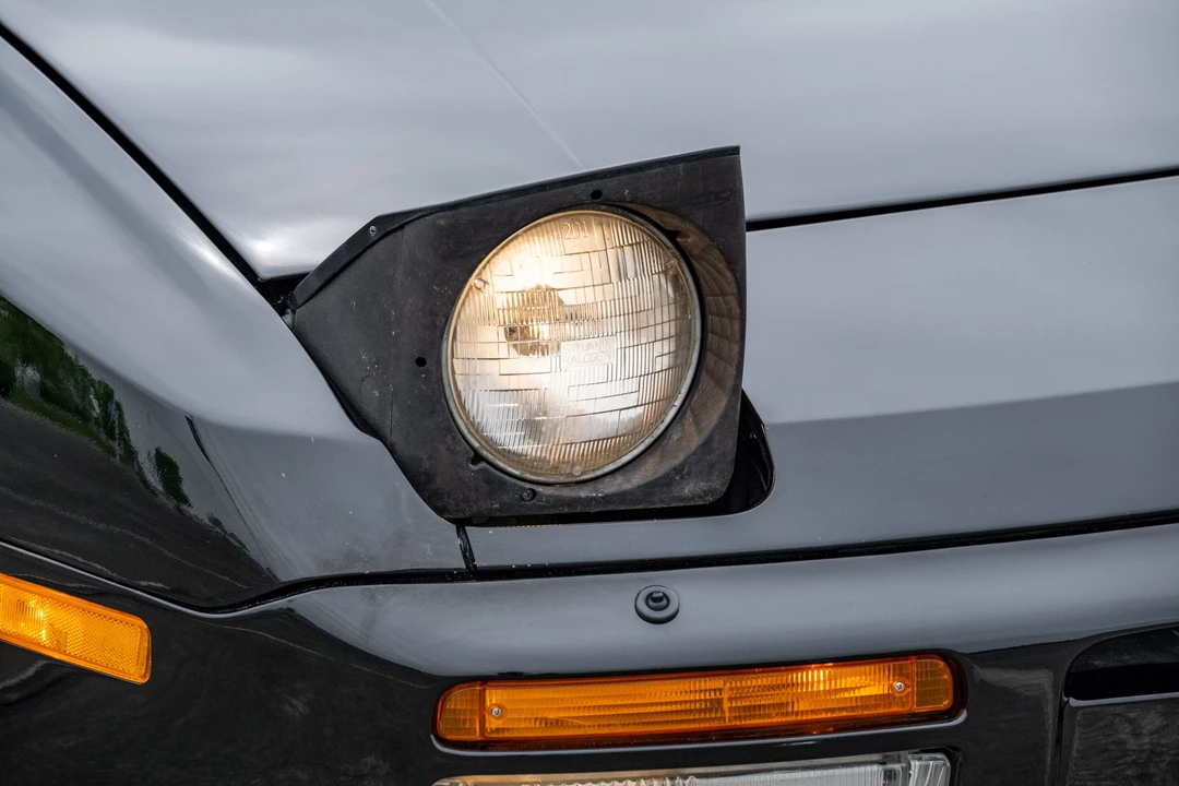 1986 Porsche 944 Turbo - Image 26 of 31
