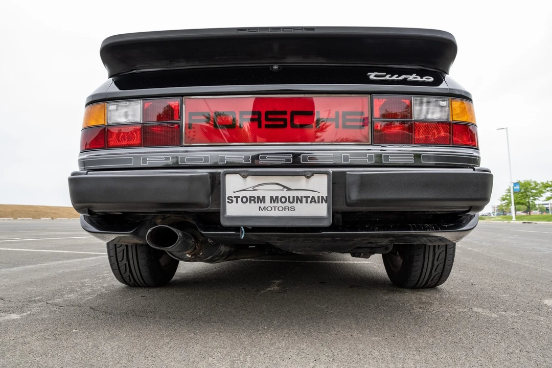 1986 Porsche 944 Turbo - Image 11 of 31